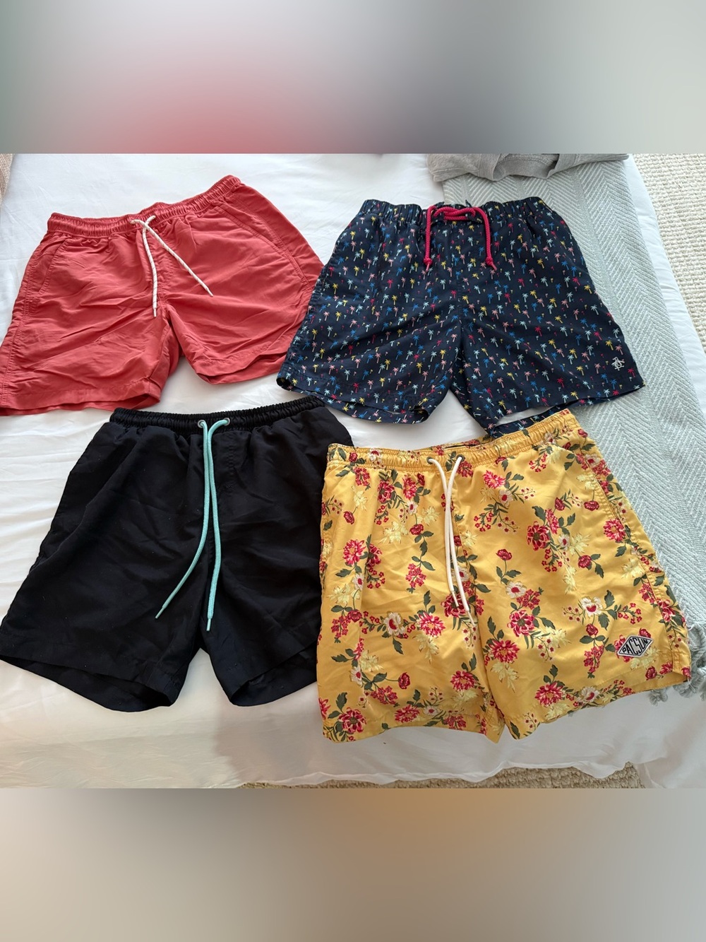 Uniqlo Swim Trunks Bundle PacSun Original Penguin Mens Red, Navy, Black, Floral